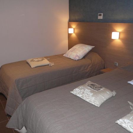 The Originals City, Hotel De France, Bessines-Sur-Gartempe Kültér fotó