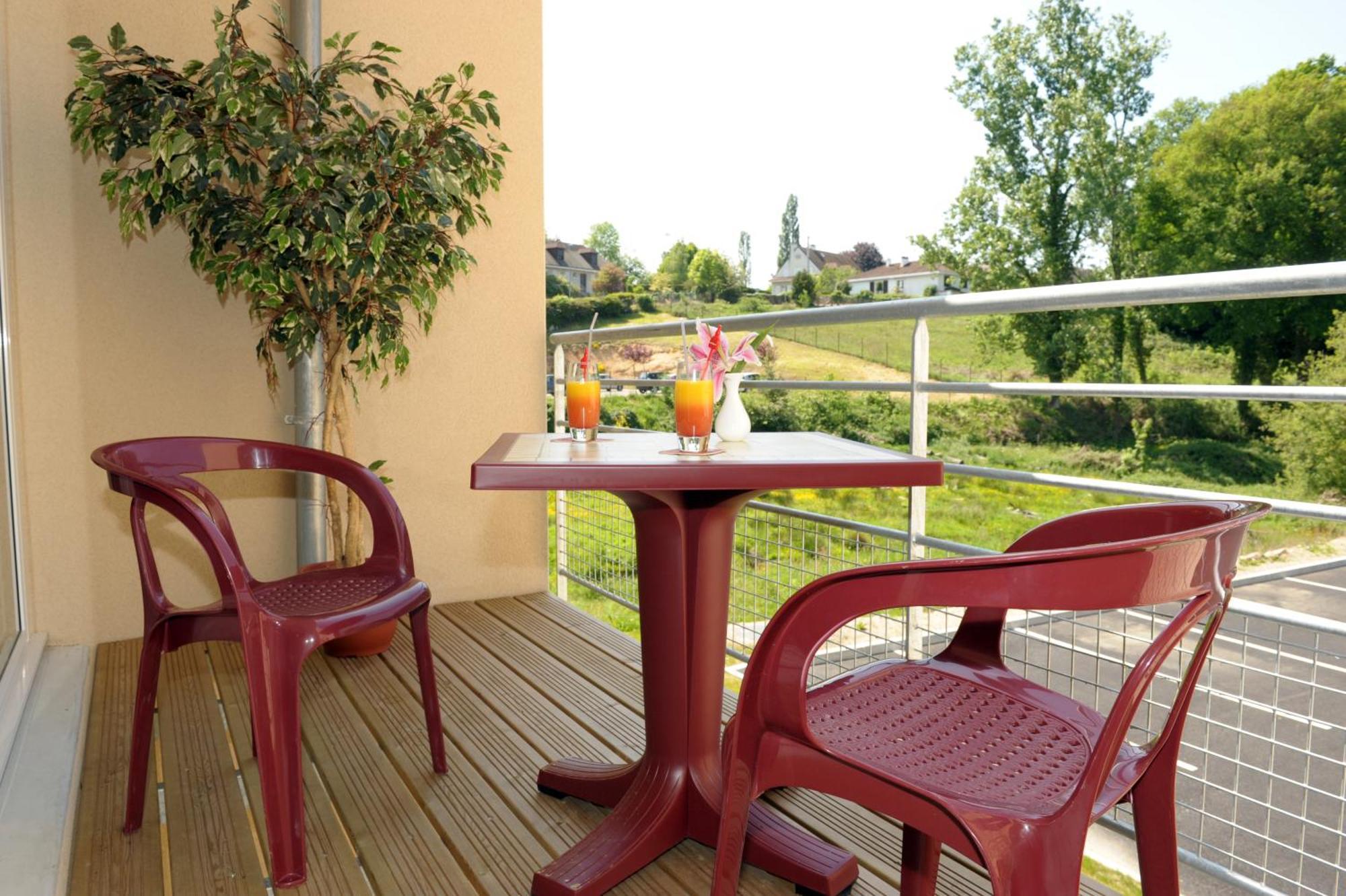 The Originals City, Hotel De France, Bessines-Sur-Gartempe Kültér fotó